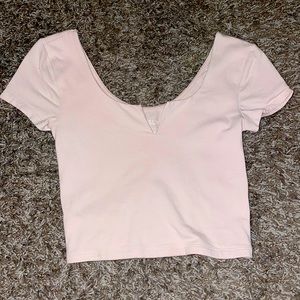 Small Pink Aeropostale crop top bought for 25$ asking for 10$